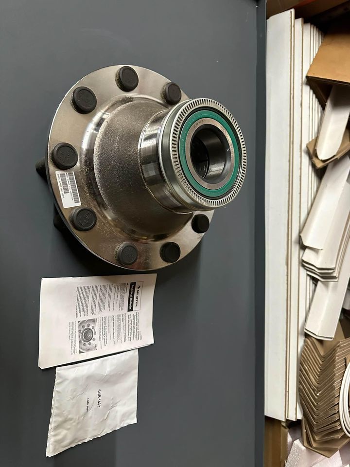Meritor Hub Assemby With Studs and Exciter Ring A3204L1078 